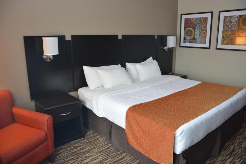 Roosevelt Inn & Suites Watford City Экстерьер фото