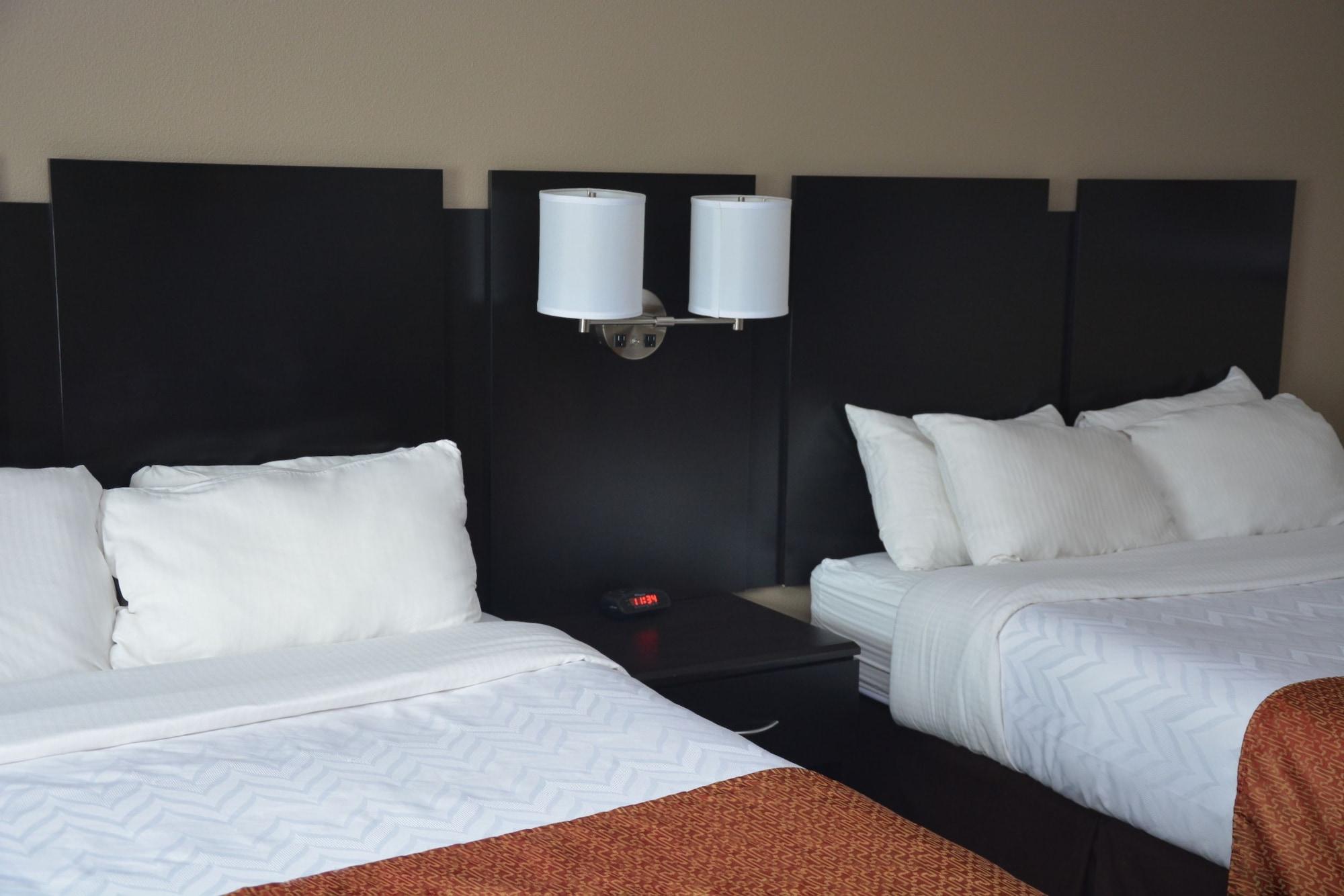 Roosevelt Inn & Suites Watford City Экстерьер фото